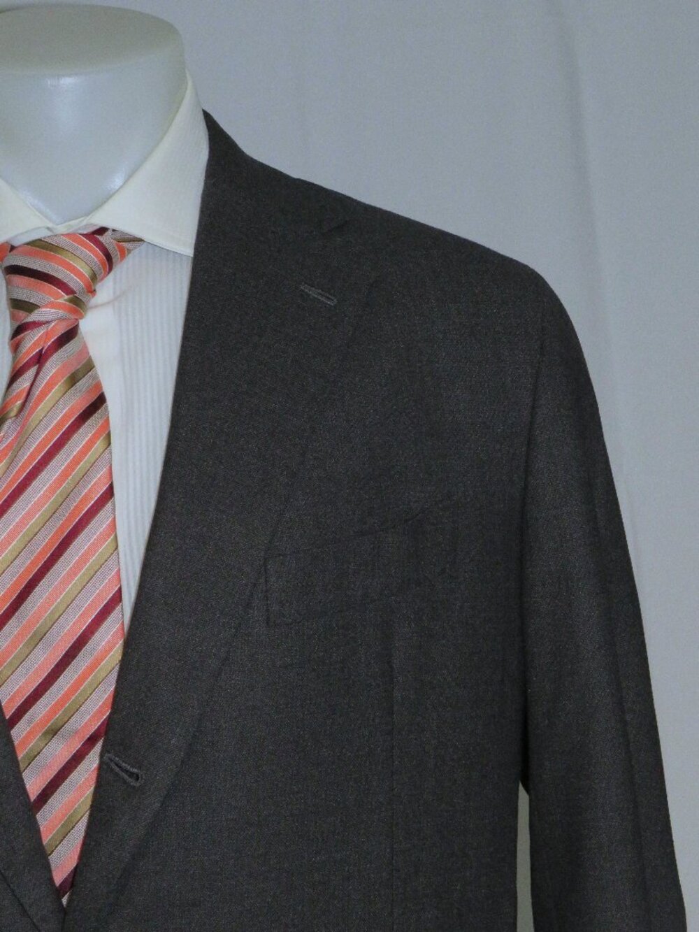 J. Mueser Solid Woven Hopsack Charcoal Bespoke Three Roll Two Suit 42R
